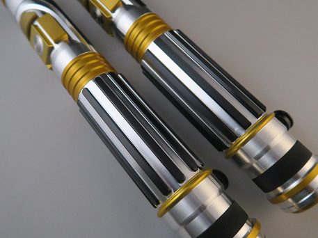 Electrum Wind Grips - Round Grips Left - Chamfered Grips Right