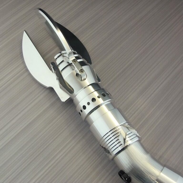 The Mantis CE Emitter With Claws