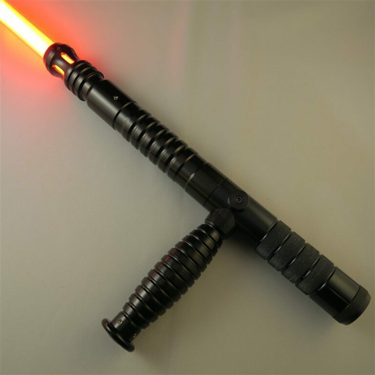 Maris Brood Lightsaber: Brood Guard Lightsaber