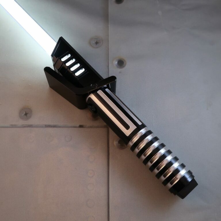 Darksaber LE - Round Blade - Side View