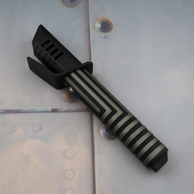The Darksaber SE v2 - Deactivated
