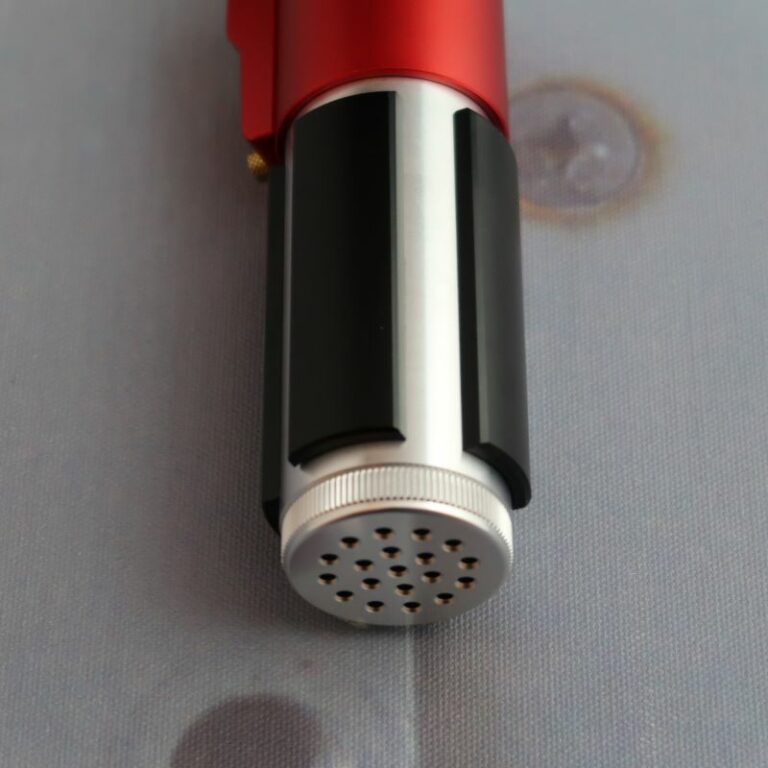 Crimson Exile Silver Pommel