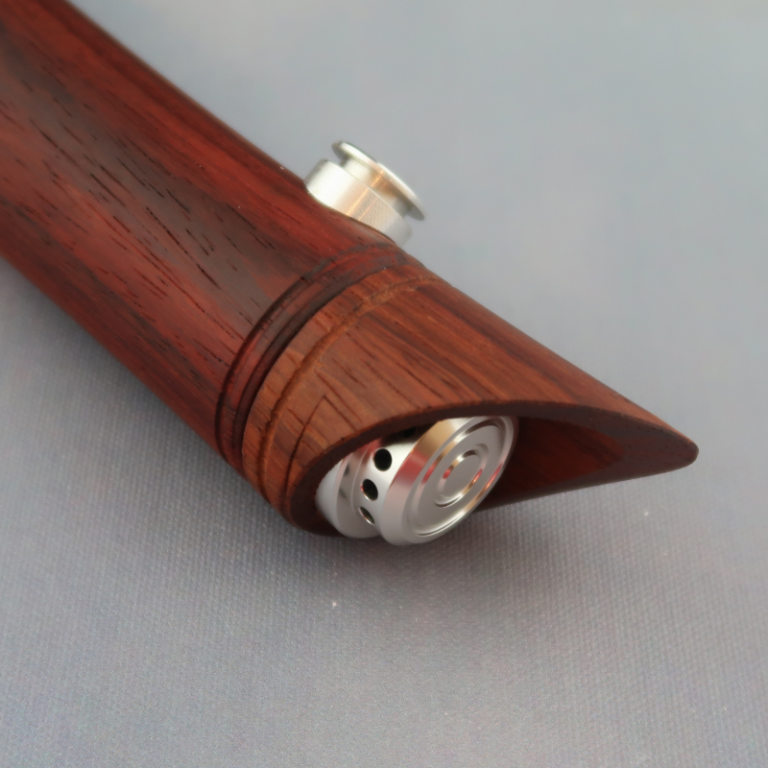 Brylark CE - Pommel