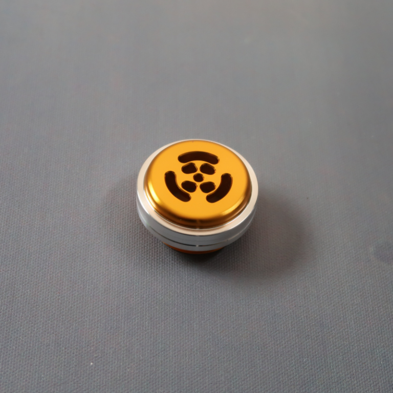Electrum Wind Gold Pommel