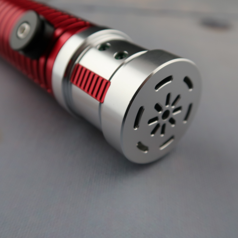 Crimson Banshee - Pommel